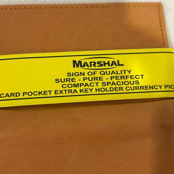 Marshal Wallet Men’s Color Taupe Leather Sure-Pure-Perfect Compact - Picture 7 of 7